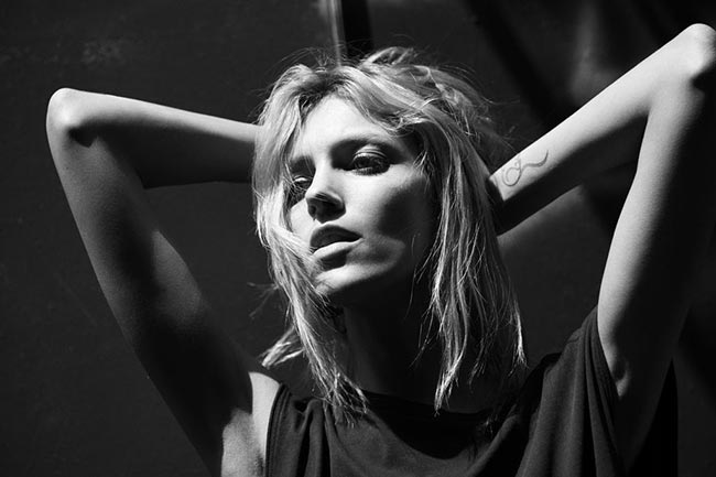 DEDICATE-DIGITAL-BLKDNM-001