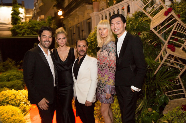 JIM MANNINO - KATE UPTON - RICARDO ROJAS - KAROLINA KURKOVA - AXEL HUYNH - VILLA _ AH